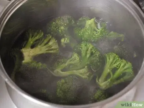 Image titled Make Fennel, Broccoli and Potato Bake Step 5