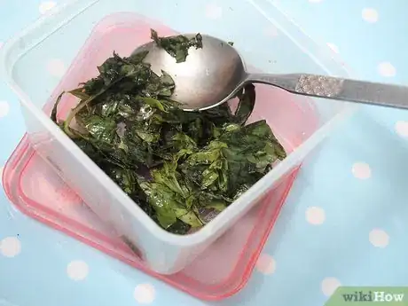 Image titled Freeze Basil Step 6