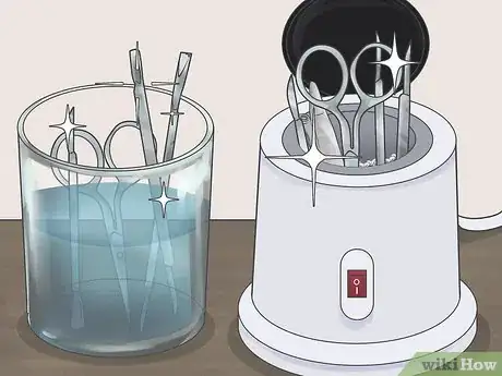 Image titled Avoid Unsanitary Nail Salons Step 4