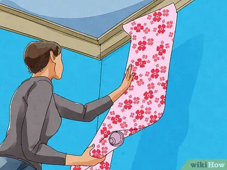 Image titled Arrange Your Teenage Daughter’s Bedroom Step 23