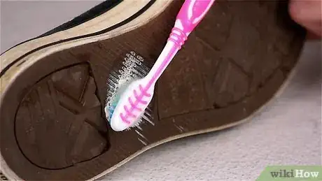 Image titled Get Acrylic Paint Off Shoes Step 11