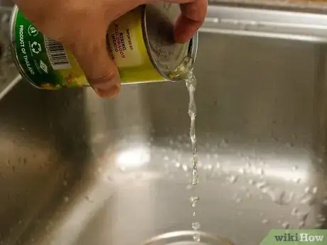 Image titled Cook Corn in the Microwave Step 5