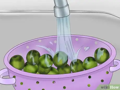 Image titled Eat Kiwi Berries Step 2