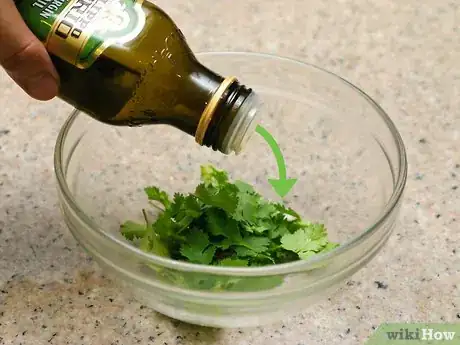 Image titled Freeze Cilantro Step 7