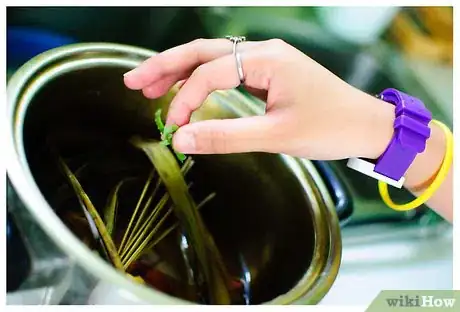 Image titled Measure Fresh vs Dried Herbs Step 4