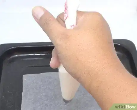 Image titled Make Icing Flowers Step 11