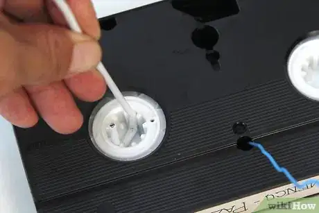 Image titled Make a Videotape Rewinder Step 6