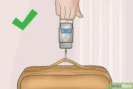 Image titled Avoid Airline Baggage Fees Step 8