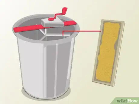 Image titled Harvest Honey Step 8