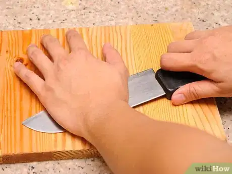 Image titled Make Garlic Juice Step 5