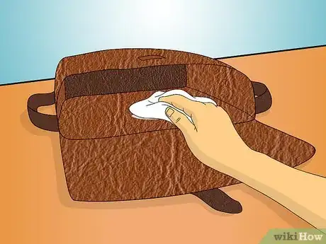 Image titled Remove Smell from an Old Leather Bag Step 5