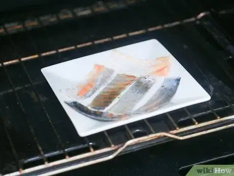 Image titled Prepare Salmon Skin Step 1