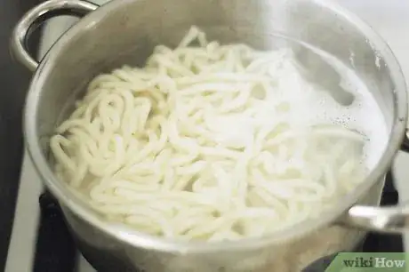 Image titled Make Spicy Peanut Noodles Step 1
