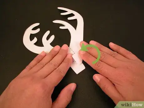 Image titled Make a Reindeer Pop up Card (Robert Sabuda Method) Step 6