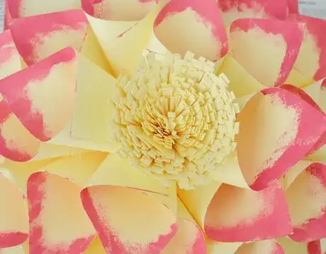 Image titled Make a Paper Dahlia step17b1