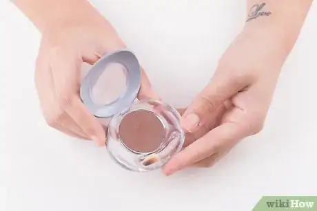 Image titled Make Foundation With Eyeshadow Step 1