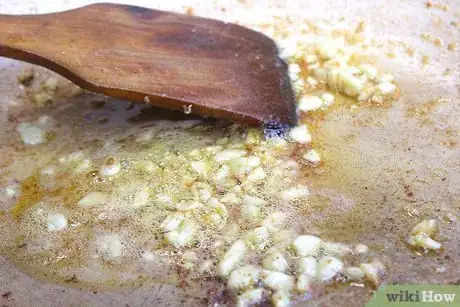 Image titled Make Garlic Shrimp Step 4