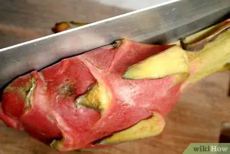 Image titled Cut Dragon Fruit Step 1