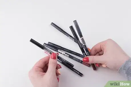 Image titled Apply Eyeliner to Another Person Step 2