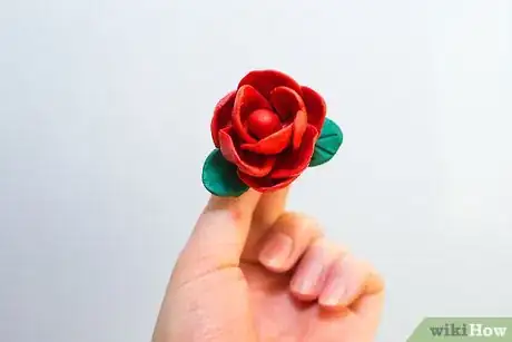 Image titled Make Roses out of Fondant Step 14