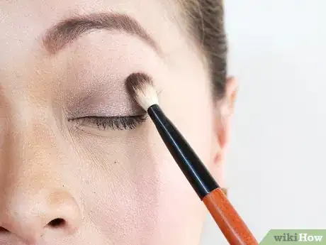 Image titled Apply Subtle Eyeshadow Step 7
