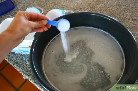 Image titled Add detergent to water Step 3