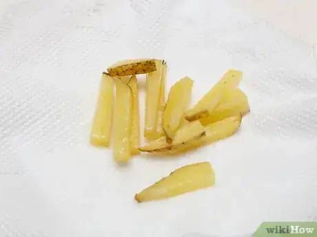 Image titled Fry Chips Step 8