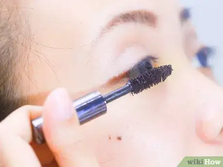 Image titled Make Blue Eyes Stand Out Step 4