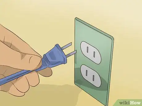 Image titled Hang Lights Outside Step 9