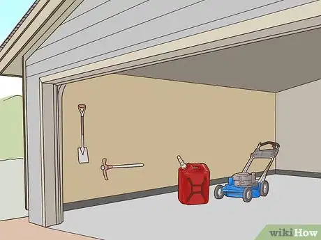 Image titled Use a Gas Can Step 9