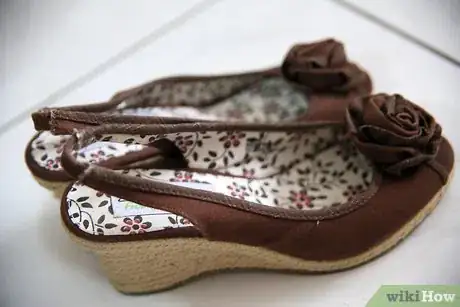 Image titled Dress for a Court Hearing Step 8