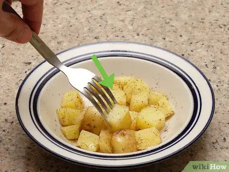 Image titled Cook a Potato in the Microwave Step 10