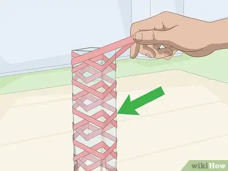 Image titled Make a Frosted Vase with a Rubber Band Step 3