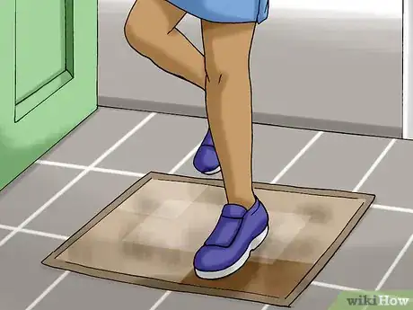 Image titled Decorate a Foyer Step 9