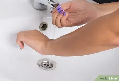 Image titled Remove Hair from the Arms Step 4