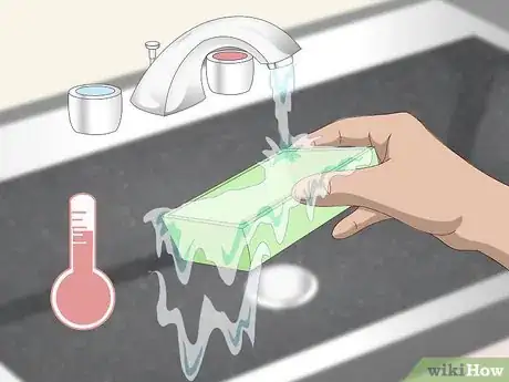 Image titled Clean a Cockatiel Habitat Step 4