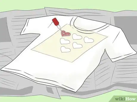 Image titled Puffy Paint a Shirt Step 6