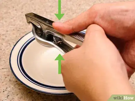 Image titled Make Garlic Mushrooms Step 15