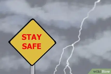 Image titled Photograph Lightning Step 5