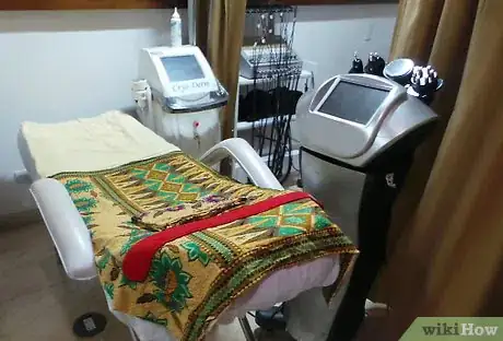 Image titled Lessen Underarm Sweating Step 10