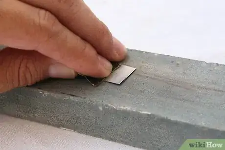 Image titled Make a Pinhole Lens for Your SLR Camera Step 5