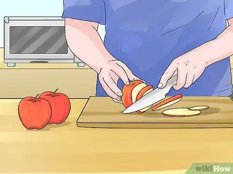 Image titled Use Leftover Apples Step 1