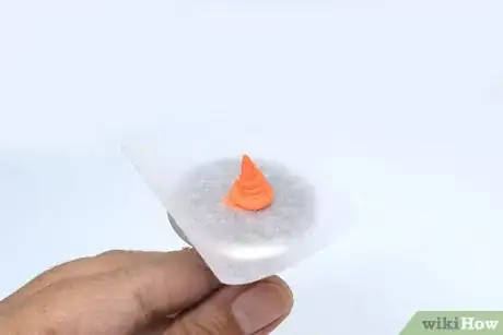 Image titled Make Tulips with Frosting Step 8