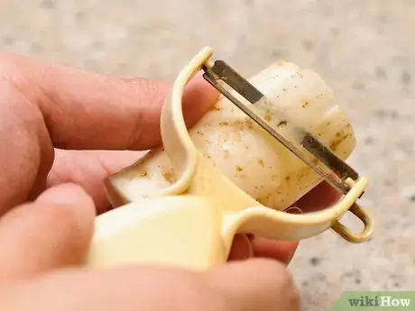 Image titled Prepare Fresh Horseradish Step 3