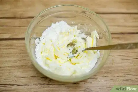 Image titled Make Homemade Strawberry Frosting Step 5