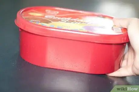 Image titled Make Liquid Papier Mâché for Moulds Step 4