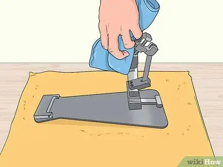 Image titled Clean Axis Pedals Step 4