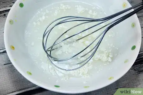 Image titled Thicken Liquid with Cornstarch Step 2