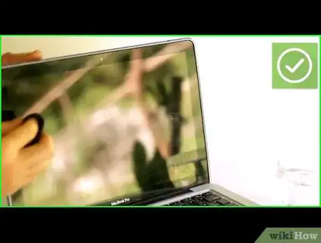 Image titled Clean a MacBook Air Screen Step 4