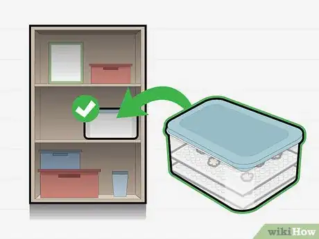 Image titled Store Gumpaste Flowers Step 6